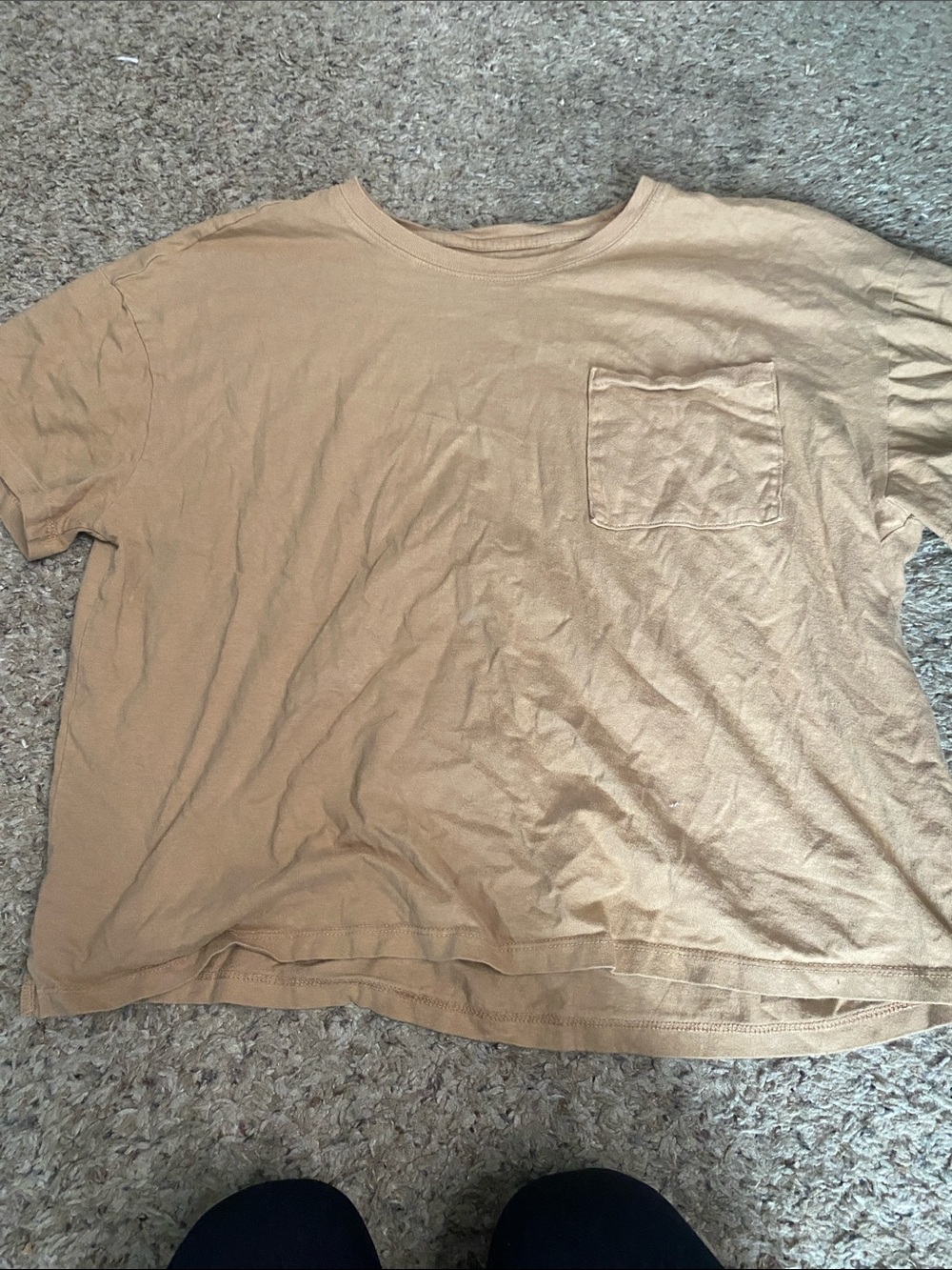 Time and Tru Short Sleeve Pocket Tee in Tan